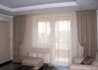 decorare fereastră în camera de zi