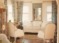 decorare fereastră în camera de zi