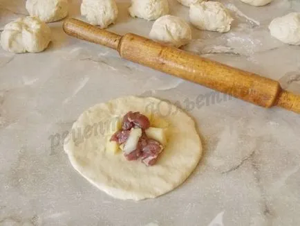 plăcinte tătară cu carne și cartofi plăcinte tătară cu carne și cartofi