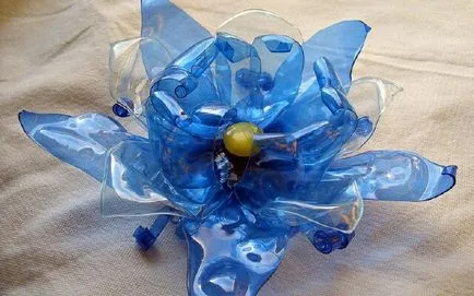 Ca de sticle de plastic pentru a face flori Ca de sticle de plastic pentru a face flori