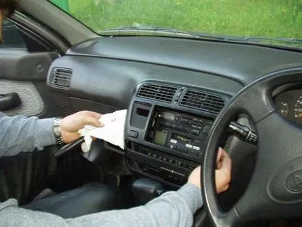 Scoaterea radio toyota