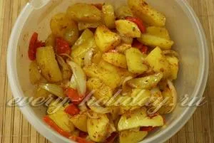 Cotlete cu cartofi în rețetă cuptor cu fotografii de carne de porc (porc) Cotlete cu cartofi in reteta cuptor, cu o fotografie de carne de porc
