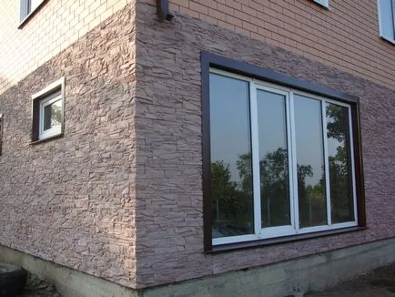 Decorarea panourile fațadă a casei în conformitate cu regulile de piatră de instalare