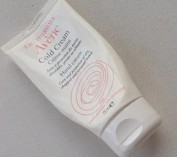 Cosmetice de revizuire Aven