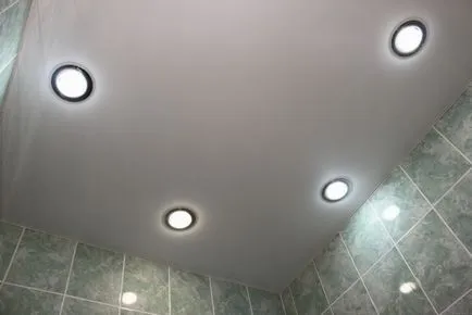 Tavan suspendat cu lumini