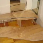 Mobila de uz casnic cu mâinile lor