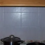 Mobila de uz casnic cu mâinile lor