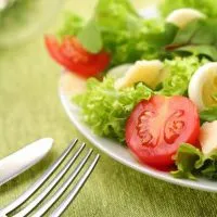 Cât de multe calorii intr-o salata cu rosii