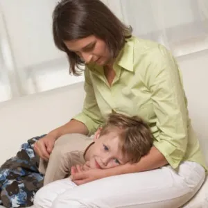 Din fecale inchise la culoare ce