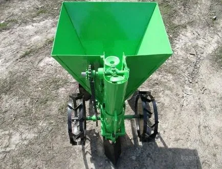 Cum să planteze cartofi în motor bloc
