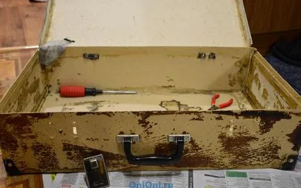 Ca o valiza veche Ca o valiza veche