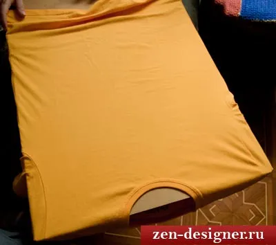 Imprimă pe T-shirt-uri cu mâinile lor Imprimă pe T-shirt-uri cu mâinile lor