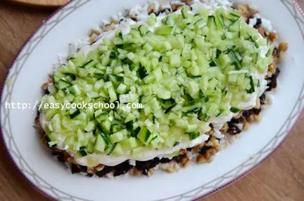 Salata de pui cu prune Salata de pui cu prune