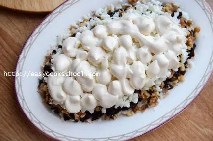 Salata de pui cu prune Salata de pui cu prune