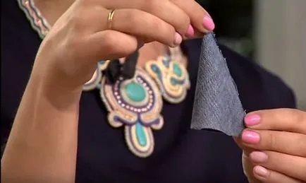 Spumă-rechin cu mâinile sale (denim încercui) Spumă-rechin cu mâinile sale