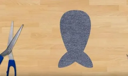Spumă-rechin cu mâinile sale (denim încercui) Spumă-rechin cu mâinile sale
