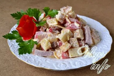Salata cu sunca branza de rosii Salata cu sunca branza de rosii