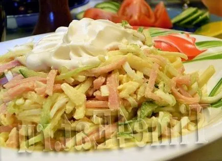 Salata cu sunca branza de rosii Salata cu sunca branza de rosii