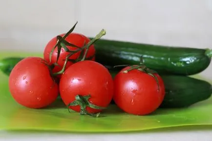 Cât de multe calorii intr-o salata cu rosii