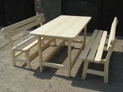 foișoare mobilier, cu mâinile lor