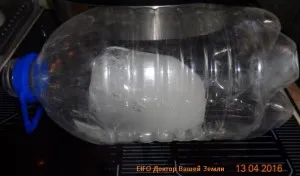 Deoarece apa structura din casa