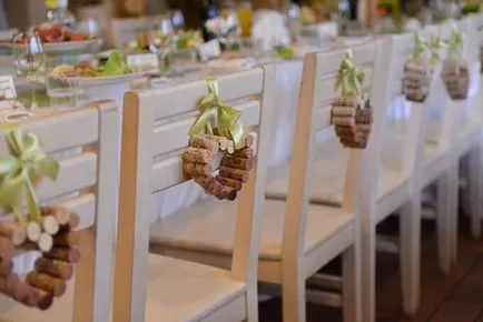 Efectuarea de scaune pentru nunta