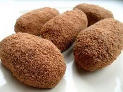 Tort „cartofi“ de biscuiti