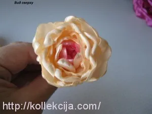Bujorului de panglici de satin