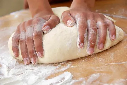 Plăcinte în rețete cuptor cu pas cu pas chifle coapte fotografie, cum să gătească prăjituri, și temperatura (rețete) Plăcinte în rețete cuptor cu pas cu pas chifle coapte fotografie, cum să gătească prăjituri, temperatura și