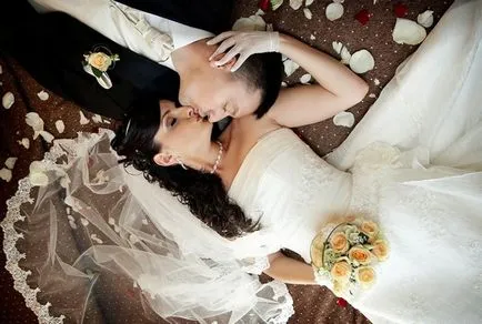În prima noapte de nunta care fac tineri casatoriti