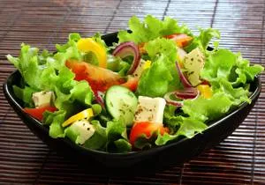 Cât de multe calorii intr-o salata cu rosii