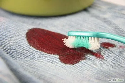 5 fel încât să se spele de sânge de la blugi (jeans) 5 fel încât să se spele de sânge de la blugi