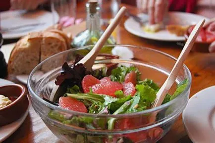 5 delicioase sosuri pentru salate, gătit - toate produsele alimentare pro! (Dressing pentru salată) 5 delicioase sosuri pentru salate, gătit - toate produsele alimentare pro!