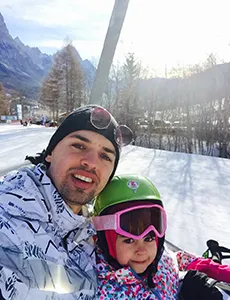bona engleză în România, cum să lucreze cu ei