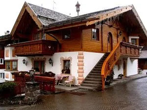 Cum binecuvânteze casa si un apartament apa singur (sfințească) Cum binecuvânteze casa si un apartament apa singur