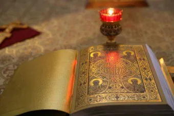 Cum de a consacra un apartament pe propriile lor ritualuri ortodoxe interne (Sfințiți) Cum de a consacra un apartament pe propriile lor ritualuri ortodoxe interne