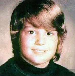 Biografie și viața personală a lui John deppa- liber presa - familia Dzhonni Depp, soția, copii, foto (Depp) Biografie și viața personală a lui John deppa- presei libere - familia Dzhonni Depp, soție, copii, fotografie