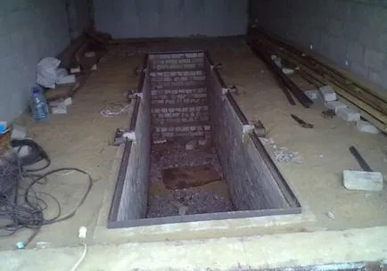 Betonarea podelei în garaj modul în care să se stabilească în beton cu mâinile lor, foto și video