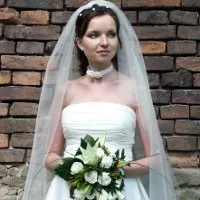 Ex-iubita se casatoreste, care face
