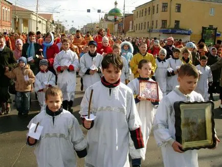 Ceasuri de Paste - de regulă de rugăciune pe Săptămâna Luminată în loc de dimineață și de seară rugăciuni