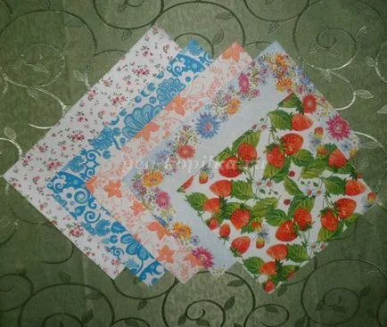 Hîrtie pentru scrapbooking cu mâinile lor