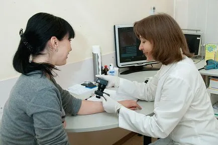 Decât pentru a trata eczeme pe maini si degete, medicamente și remedii populare
