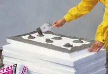 Fisurile reparate pe balcon de consultanță de specialitate