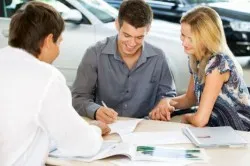 Ceea ce este mai bine, un credit auto sau un sfat consumator Imprumutatului (un consumator) Ceea ce este mai bine, un credit auto sau un consumator de consiliere pentru a debitorului