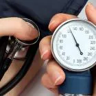 Ce băutură de la un nivel ridicat de medicamente sub presiune și remedii populare (Folk) Ce băutură de la o presiune ridicată medicamente și remedii populare