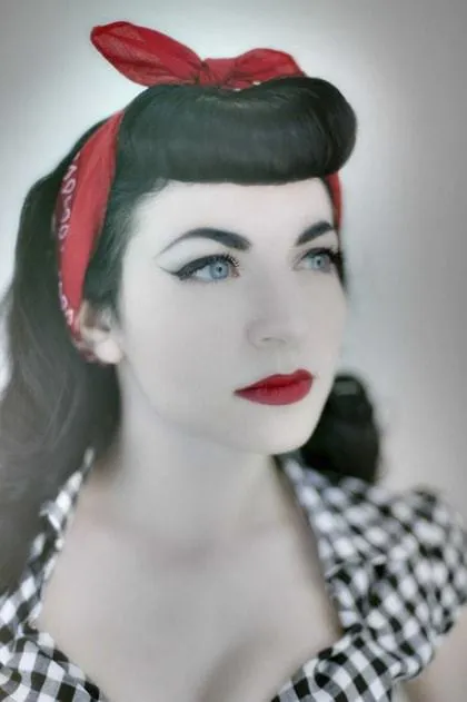 „S Style Pin-Up pași pentru a crea o imagine, make-up, coafura, fotografie (coafura) „S Style Pin-Up pași pentru a crea o imagine, make-up, coafura, fotografie