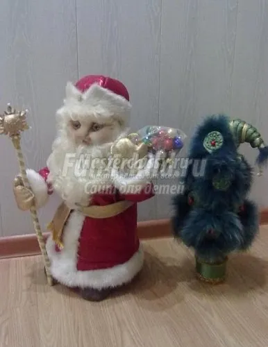 Tatăl Frost cu mâinile - clasa de master, fotografii și idei (Părintele Crăciun păpușă cu propriile sale mâini) Tatăl Frost cu mâinile - clasa de master, fotografii și idei