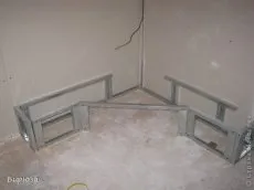semineu ornamentelor decorative din gips-carton cu mâinile lor