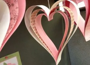 Copii meserii din hârtie colorată