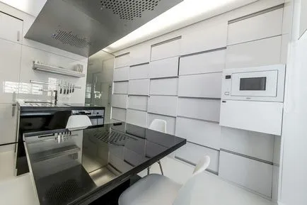 Design de bucătărie într-o casă privată, modern sau decor clasic și dispunerea sala de mese, frumos